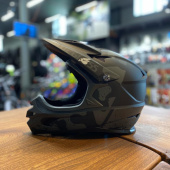 Шлем Bluegrass Intox 2021 - фуллфейс, разработанный специально для BMX-рейсеров и любителей Downhill