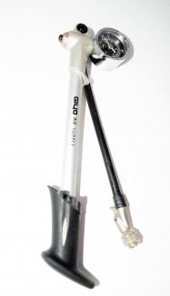 Насос алюминиевый Giyo Shock Pump, высокого давления, с манометром