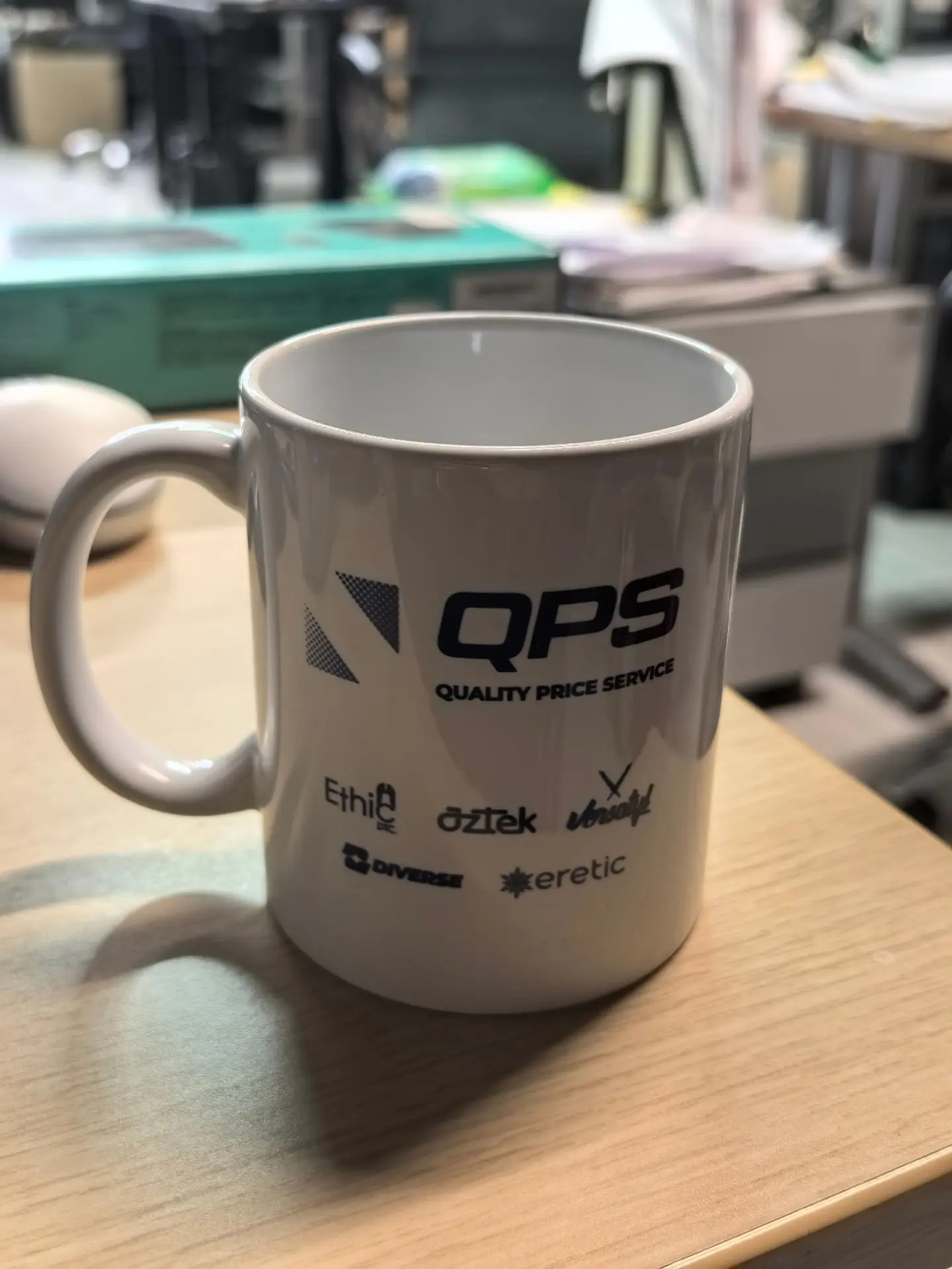 Кружки QPS 12 штук