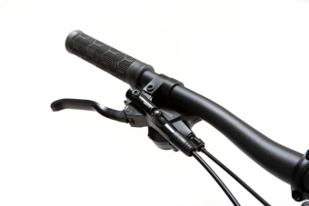 Велосипед 27.5" FEEL Grace рама M 17"/8s Белый-красный