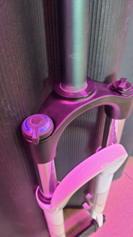 Вилка велосипедная 26" Rock Shox XC28 Mg TK (масляная), 1 1/8", 100мм, шток 210 мм 1 x 9144,00